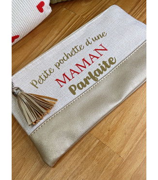 Pochette avec pompon