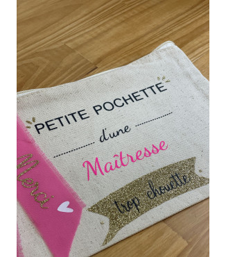 Pochette avec ruban de soie
